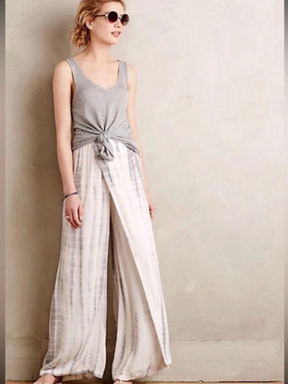 Anthropologie mermaid tie dye Gray and white Wide-Leg pants